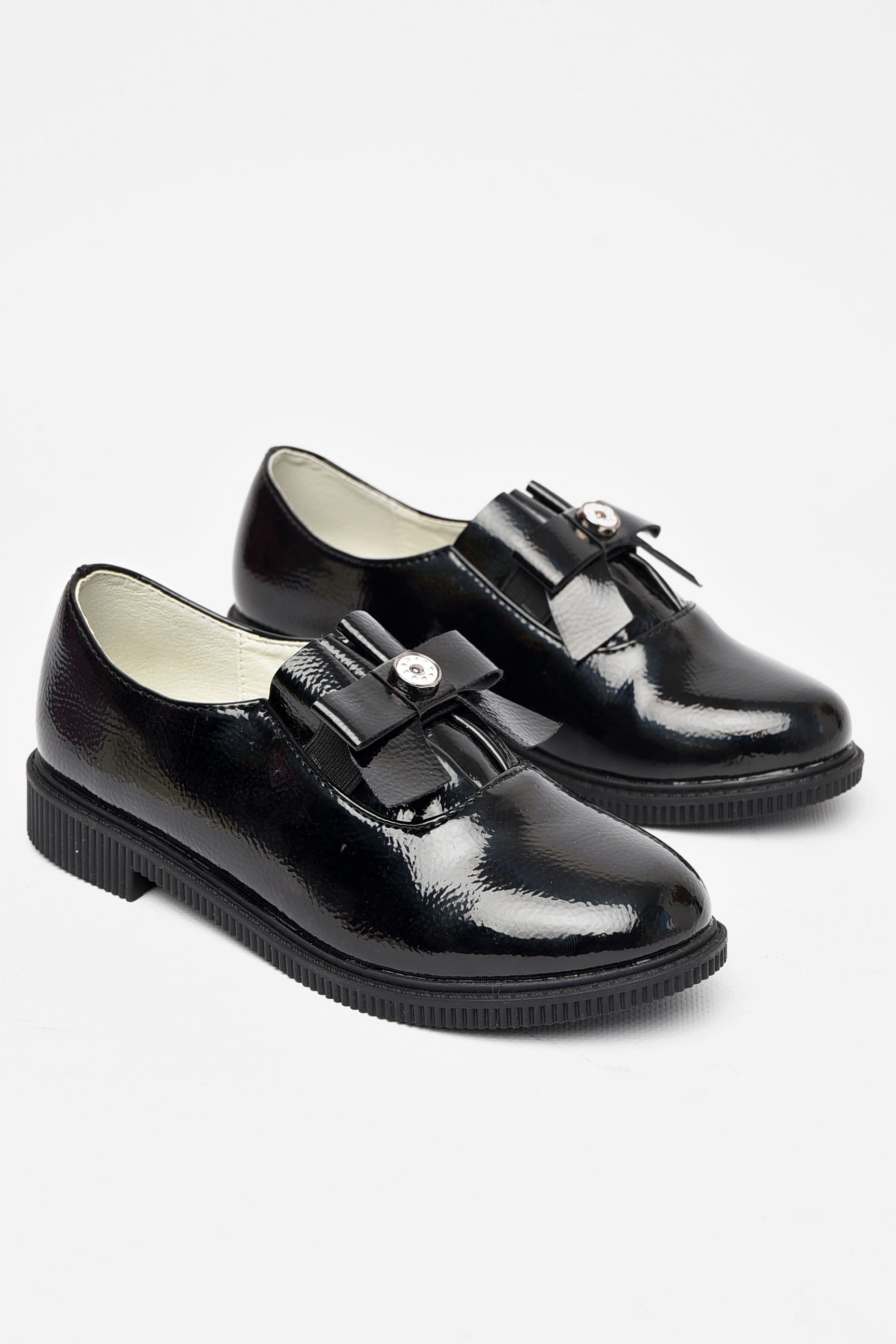 Фото товару Туфлі дитячі для дівчинки чорного кольору №3