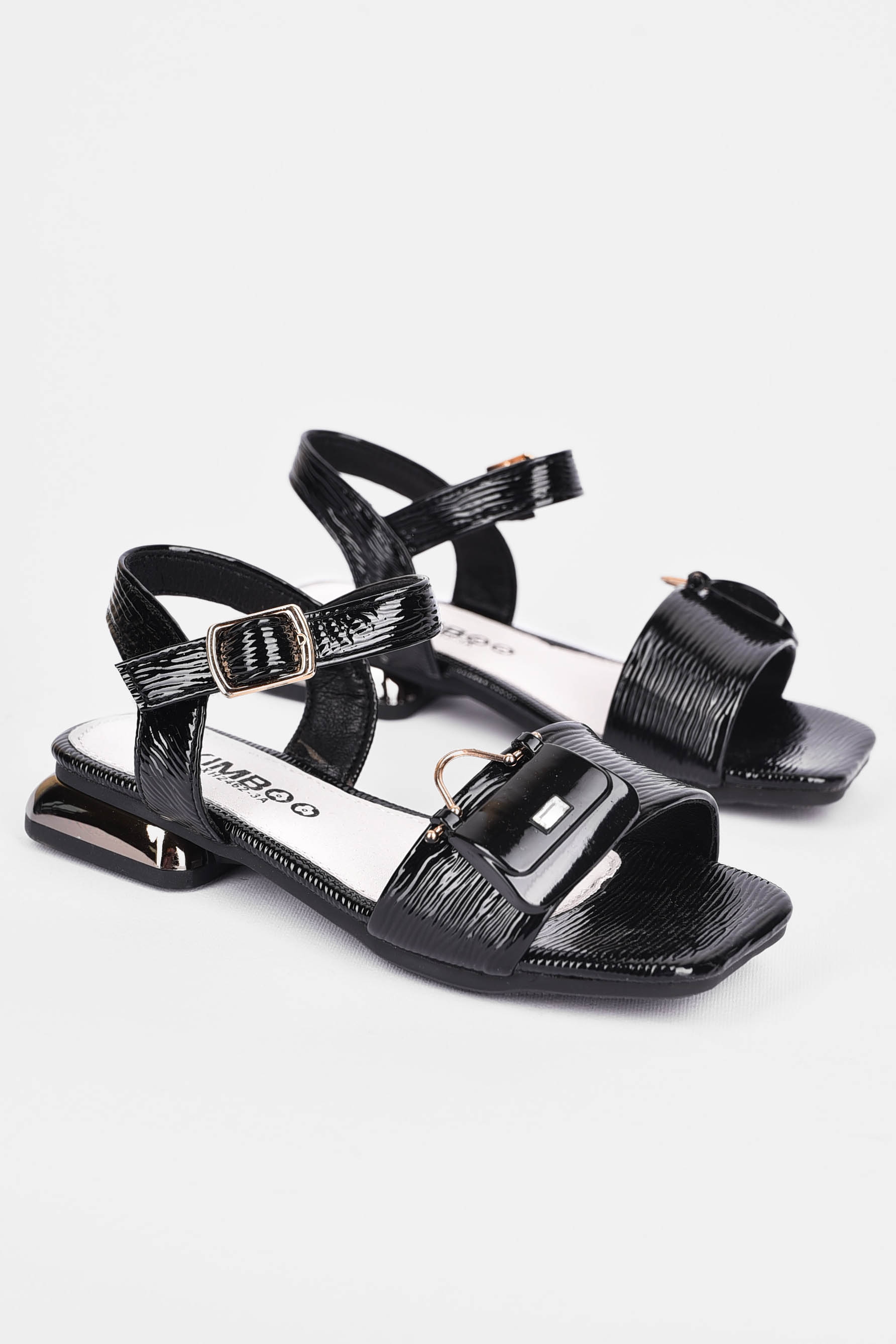 Фото товару Босоніжки дитячі для дівчинки чорного кольору №2