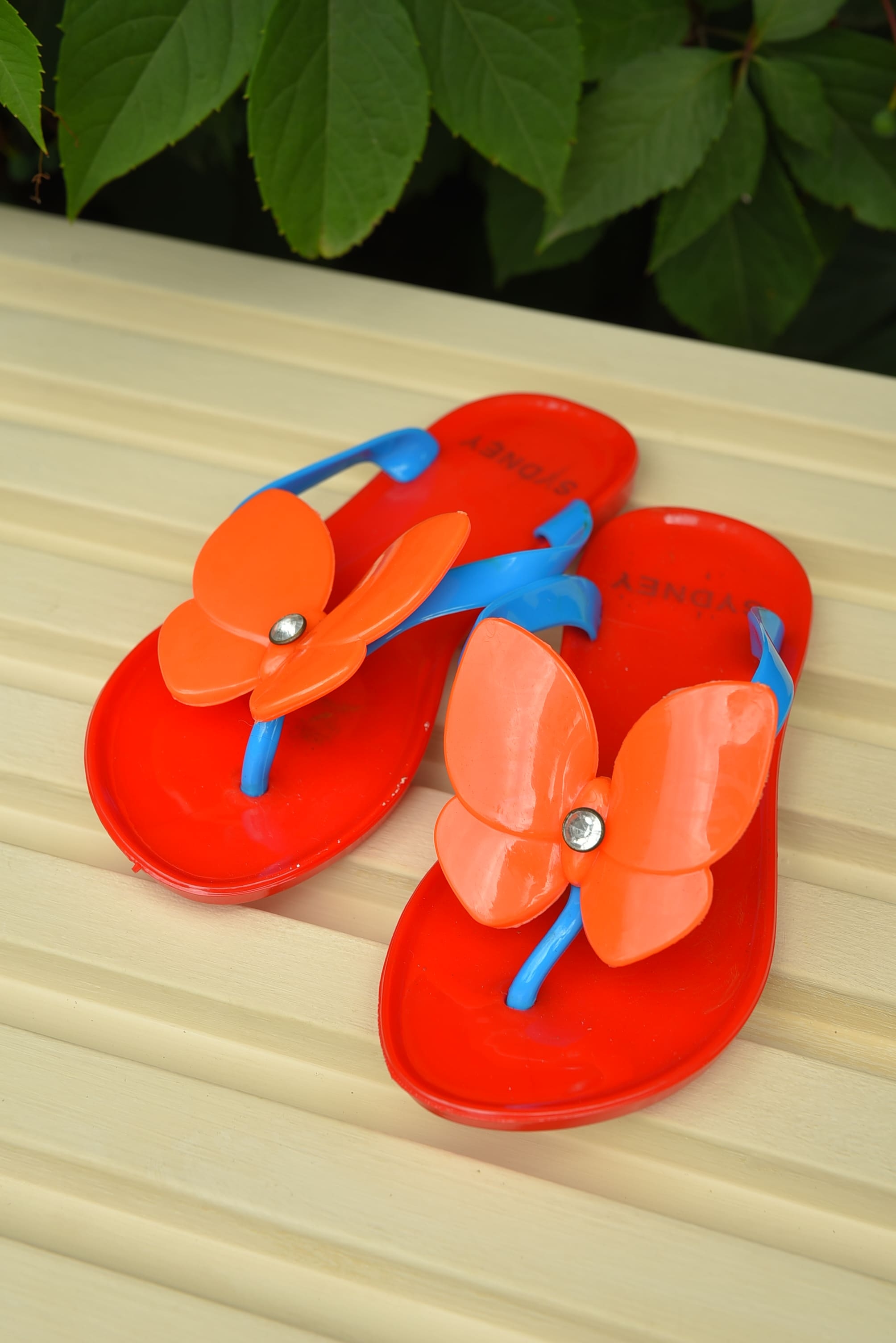 Фото товару В'єтнамки дитячі дівчинка червоного кольору №2