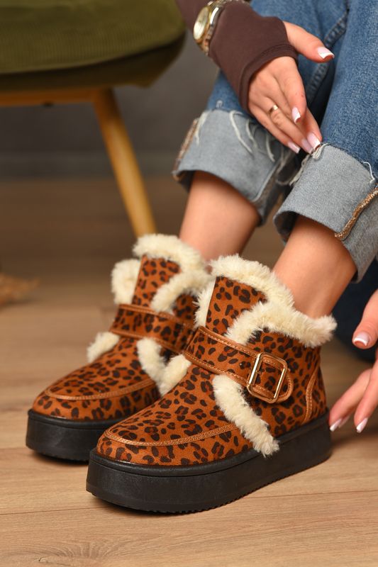 Фото товару Уггі жіночі на хутрі коричневого кольору №3 thumbnail