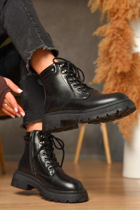 Фото товару Черевики жіночі демісезонні чорного кольору