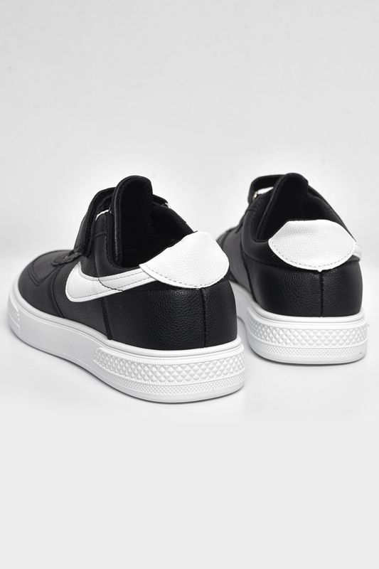 Фото товару Кросівки дитячі чорного кольору на ліпучці та шнурівці №1 thumbnail