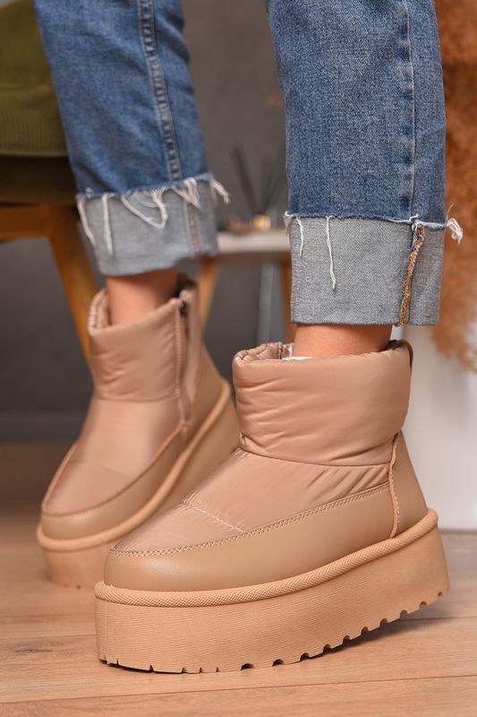 Фото товару Уггі жіночі на хутрі бежевого кольору №3 thumbnail