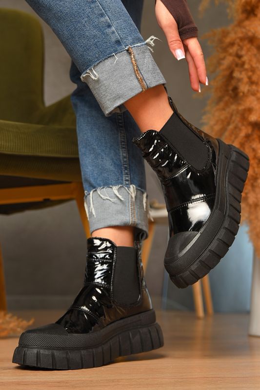 Фото товару Черевики жіночі демісезонні чорного кольору