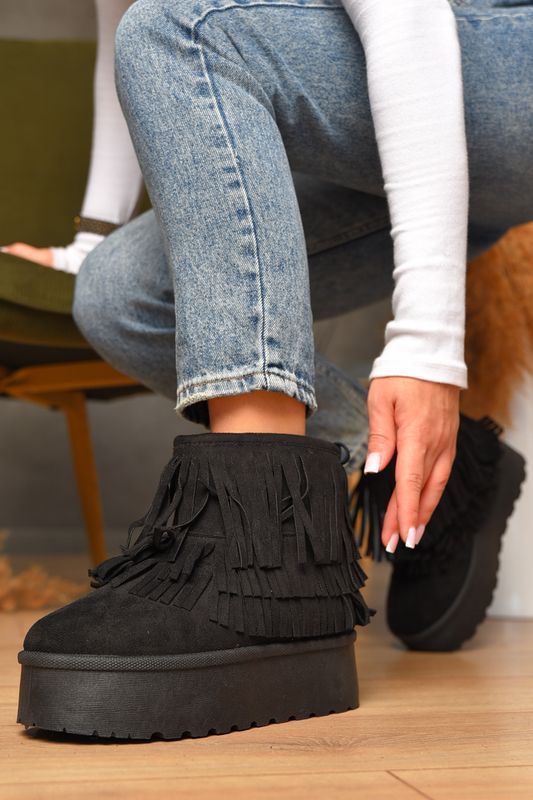 Фото товару Уггі жіночі на хутрі чорного кольору №3 thumbnail