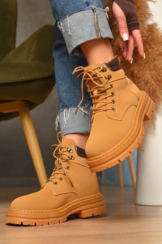 Фото товару Черевики жіночі демісезонні пісочного кольору №3 thumbnail