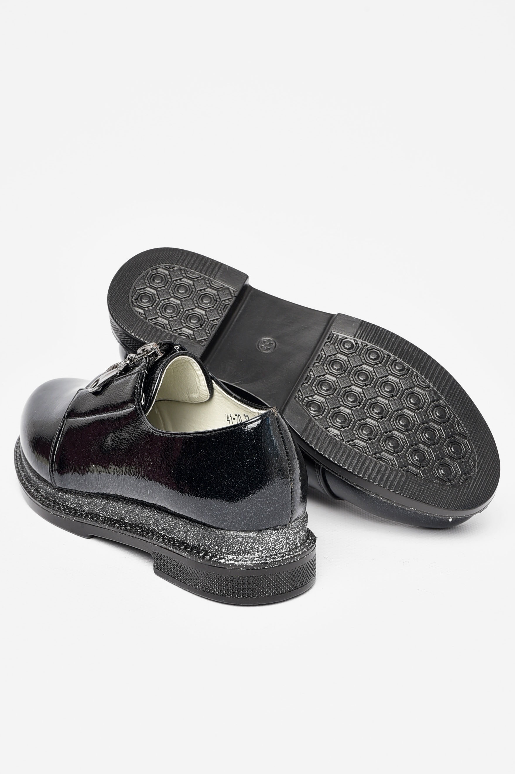 Фото товару Туфлі дитячі для дівчинки чорного кольору №1