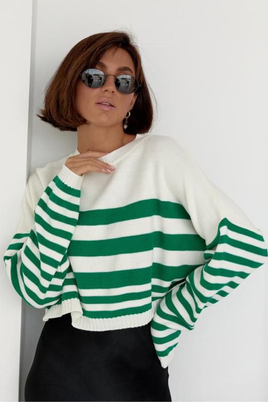 Фото товару Светр жіночий білого кольору №4