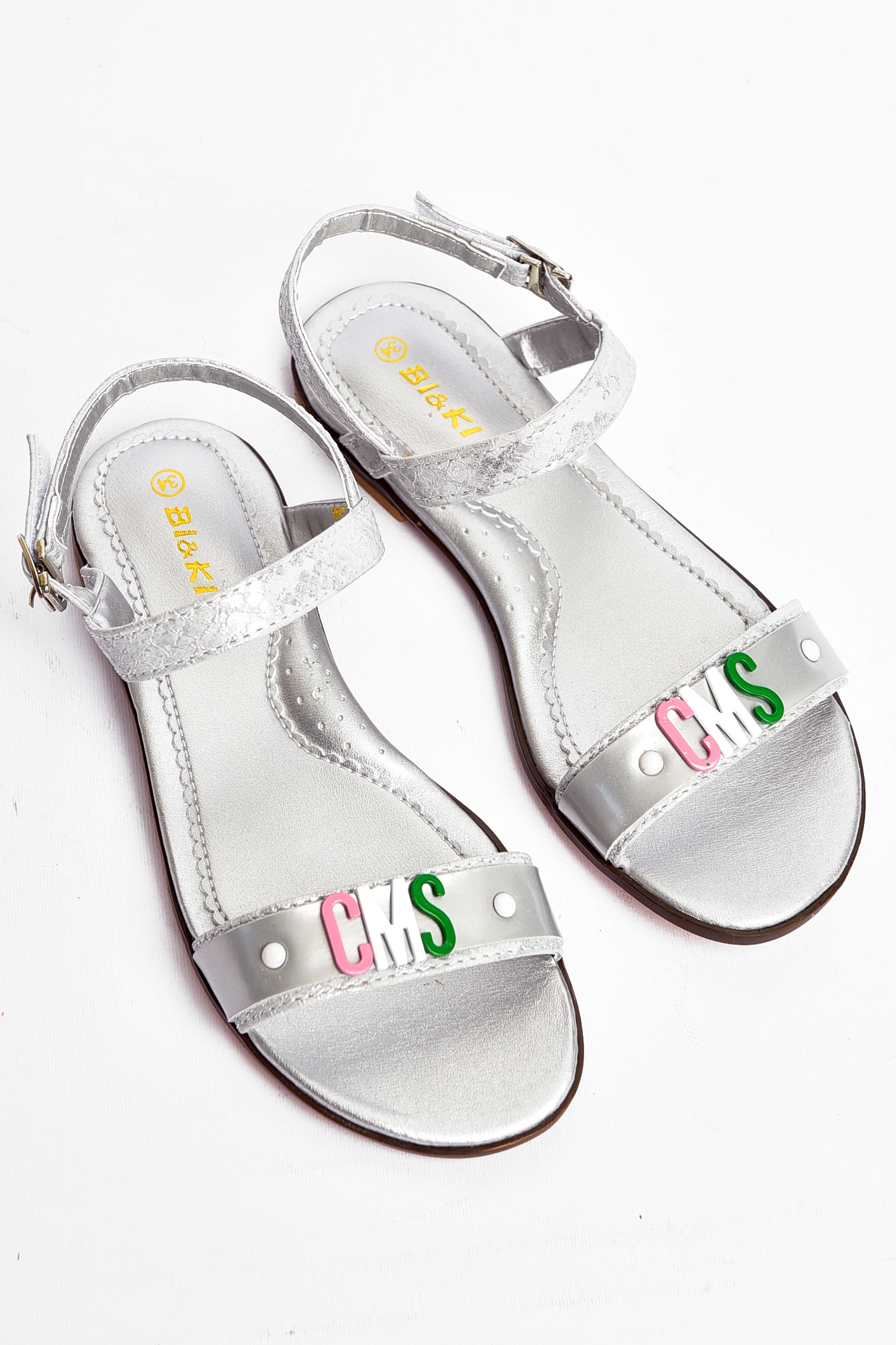 Фото товару Босоніжки для дівчинки сірого кольору №2